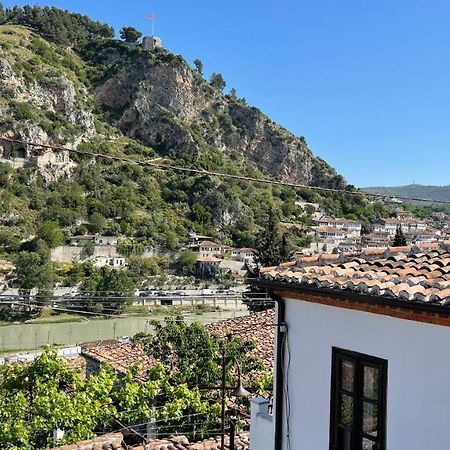 Ana Rest House Hostel Berat Exterior photo